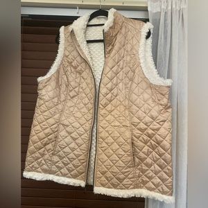 Reversible vest